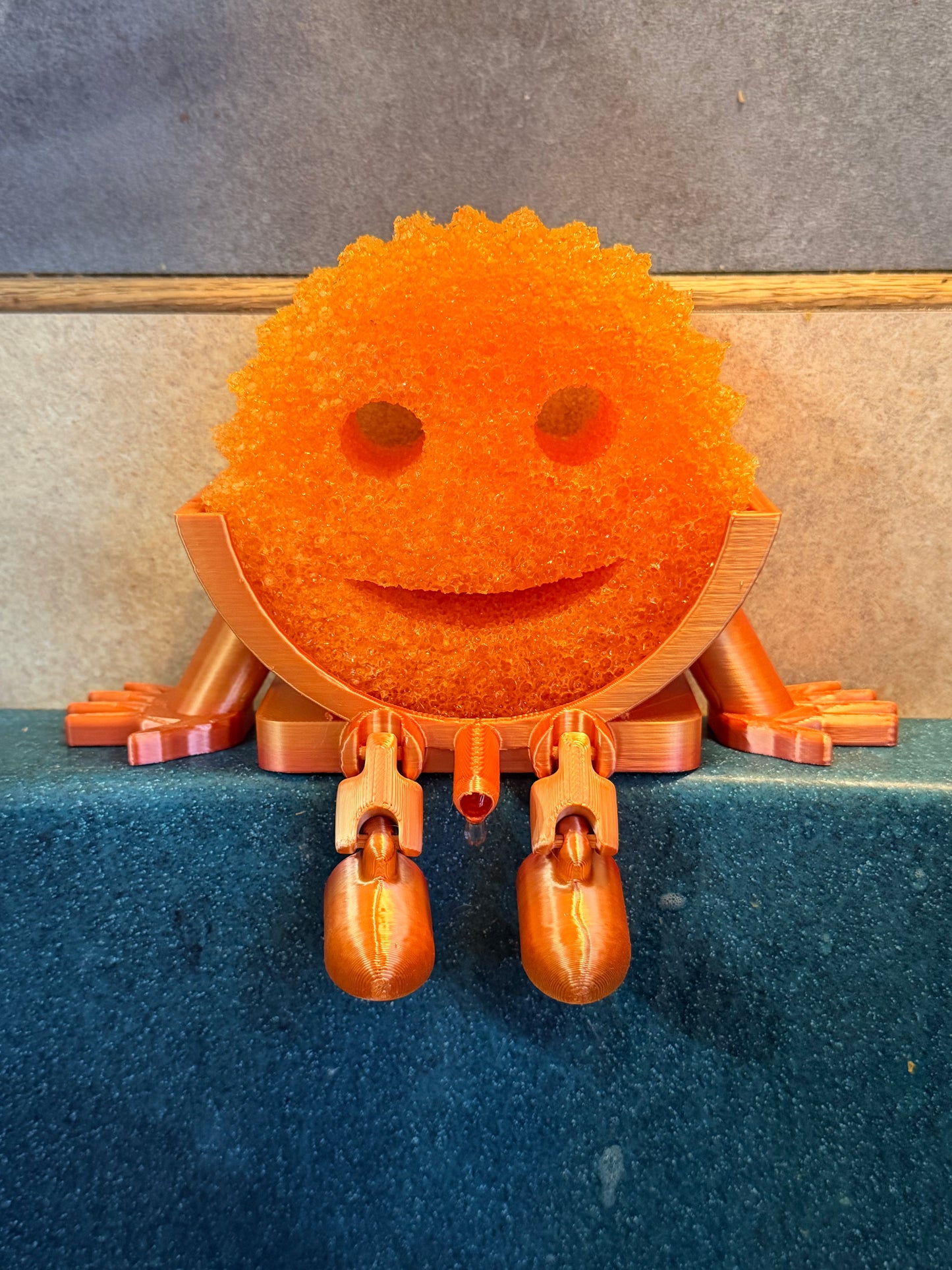 Sponge Daddy Holder